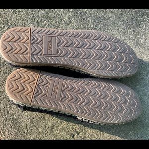 Toms Shoes - Brand new Toms - black - 8.5 Toms Shoes - Brand new Toms - black - 8.5